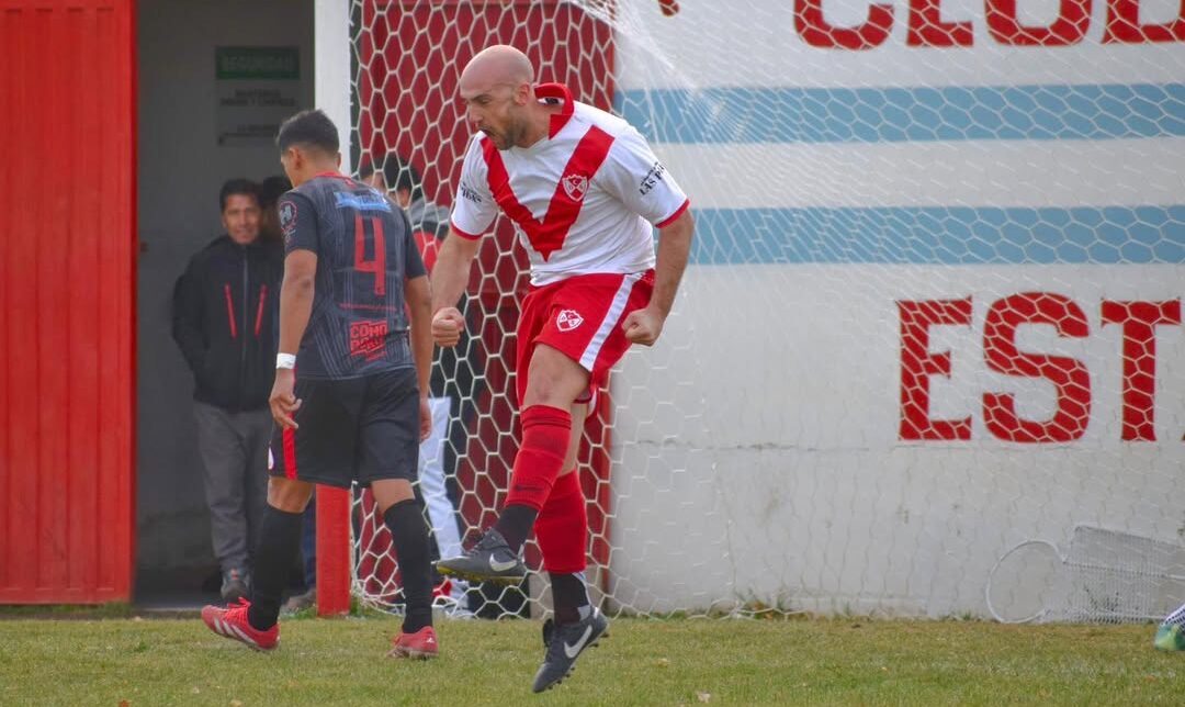 Franco Erro: «Mientras el cuerpo lo permita, le vamos a meter un tiempo más jugando»