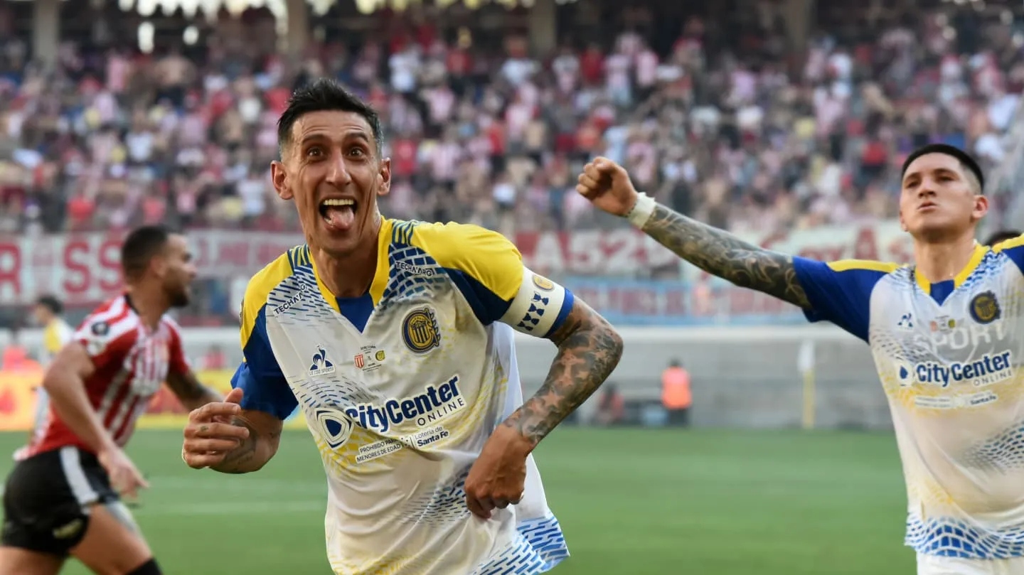 Rosario Central se consagró campeón de la Supercopa Internacional en un final escandaloso ante Estudiantes